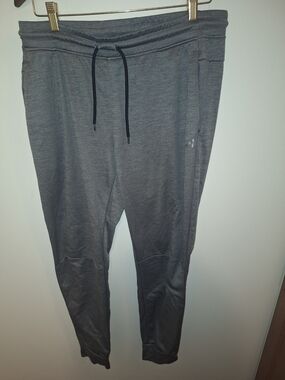 Men's Gray Athletic Jogger Pants - Comfort Fit